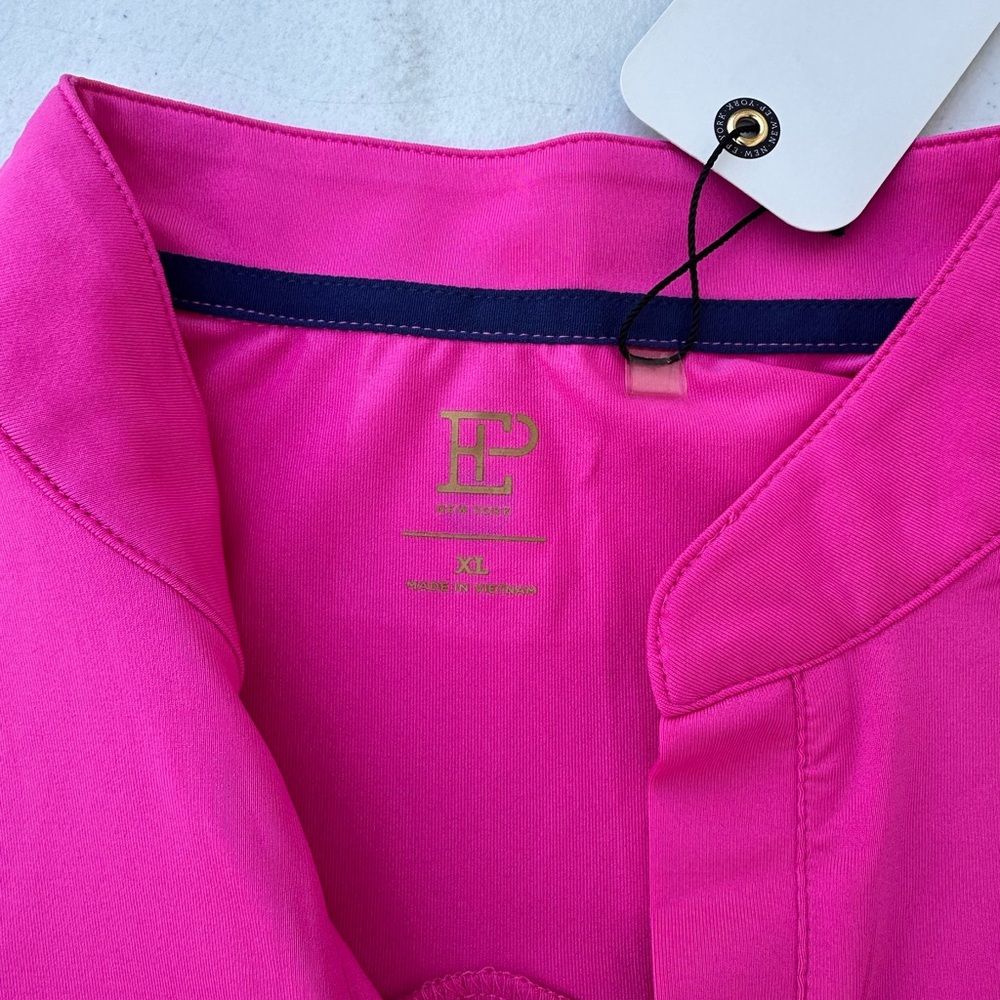 Sleeveless Scalloped V-Notch Tank Top - Hot Pink - Picture 3 of 7